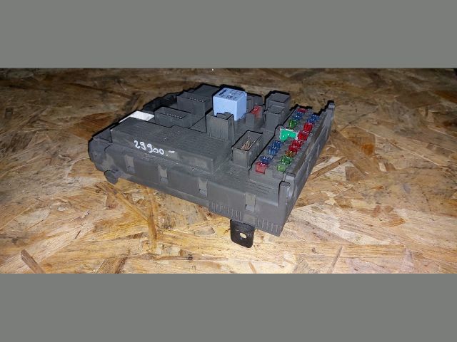 bontott CITROËN C5 Biztosítéktábla Utastér