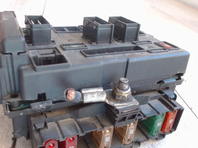 bontott CITROËN C5 Biztosítéktábla Utastér