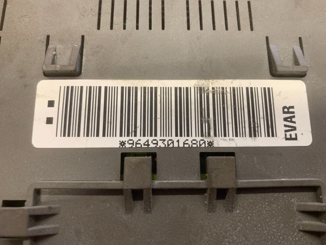 bontott CITROËN C5 Biztosítéktábla Utastér