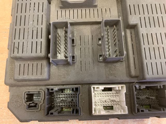 bontott CITROËN C5 Biztosítéktábla Utastér