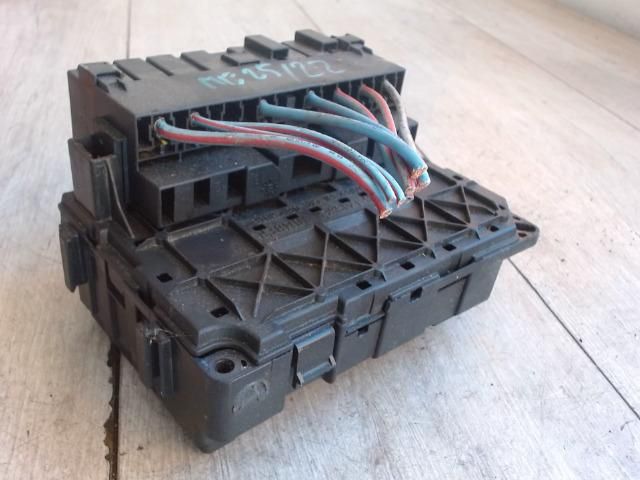 bontott CITROËN C5 Biztosítéktábla Utastér