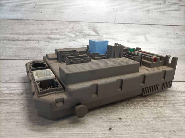 bontott CITROËN C5 Biztosítéktábla Utastér