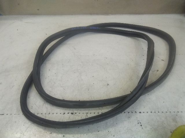 bontott CITROËN C5 Csomagtérajtó Gumikéder