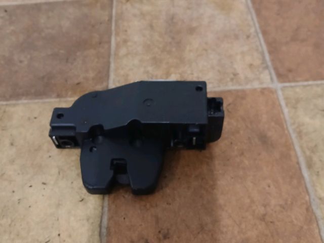 bontott CITROËN C5 Csomagtérajtó Zárszerkezet