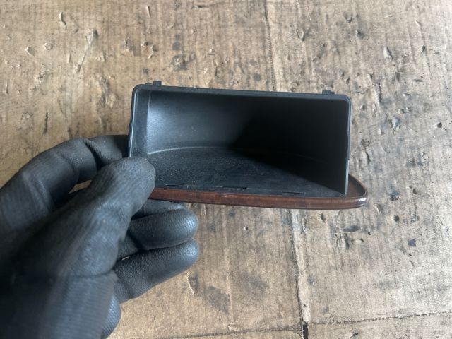 bontott CITROËN C5 Első Hamutartó