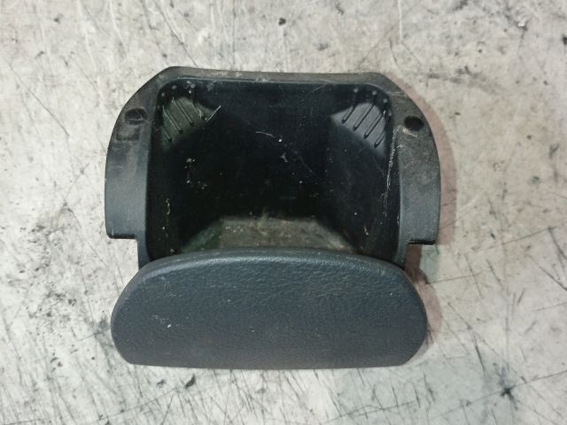 bontott CITROËN C5 Első Hamutartó