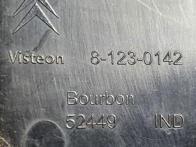 bontott CITROËN C5 Első Hamutartó