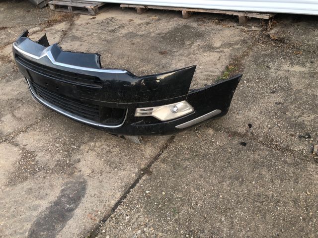 bontott CITROËN C5 Első Lökhárító (Részeivel)