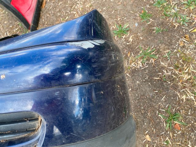 bontott CITROËN C5 Első Lökhárító (Részeivel)