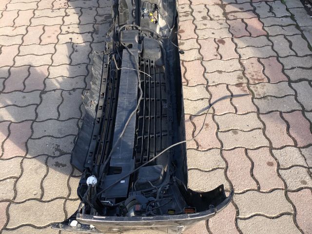 bontott CITROËN C5 Első Lökhárító (Részeivel)