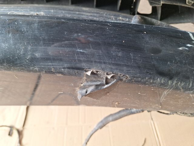 bontott CITROËN C5 Első Lökhárító (Részeivel)