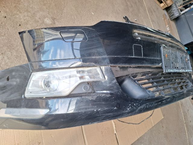 bontott CITROËN C5 Első Lökhárító (Részeivel)