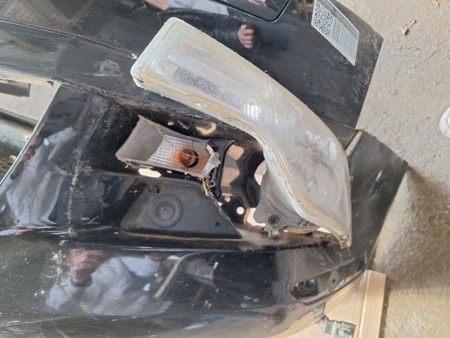 bontott CITROËN C5 Első Lökhárító (Részeivel)