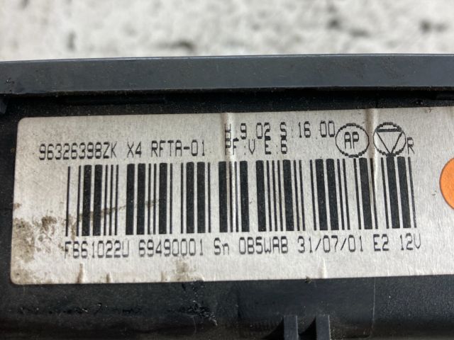 bontott CITROËN C5 Fűtéskapcsoló (digit klímás)