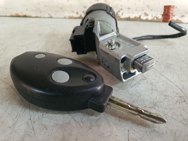 bontott CITROËN C5 Gyújtáskapcsoló Házzal