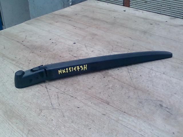 bontott CITROËN C5 Hátsó Ablaktörlő Kar