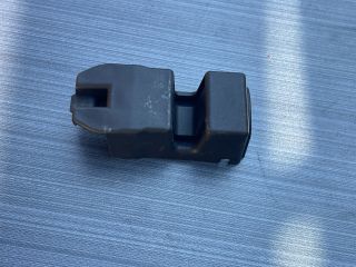 bontott CITROËN C5 Hátsó középső Lökhárító Tartó (Műanyag)