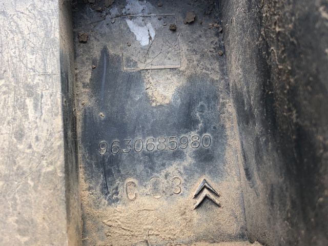 bontott CITROËN C5 Hátsó Lökhárító Merevítő (Fém)