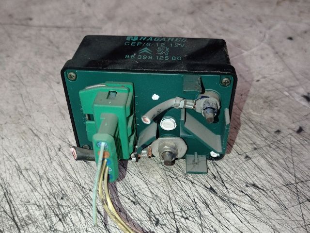 bontott CITROËN C5 Izzító Relé