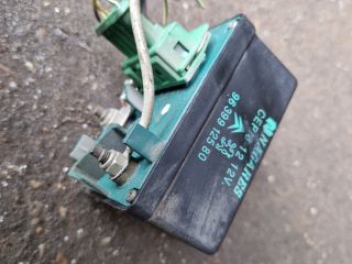 bontott CITROËN C5 Izzító Relé