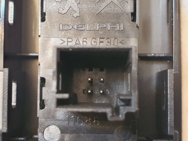 bontott CITROËN C5 Jobb első Ablakemelő Kapcsoló