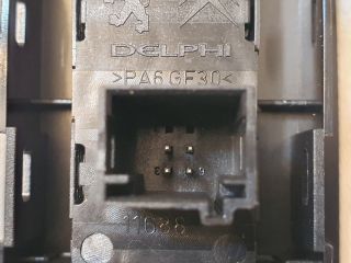 bontott CITROËN C5 Jobb első Ablakemelő Kapcsoló