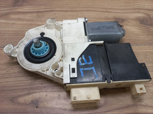 bontott CITROËN C5 Jobb első Ablakemelő Motor