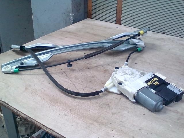 bontott CITROËN C5 Jobb első Ablakemelő Szerkezet (Elektromos)