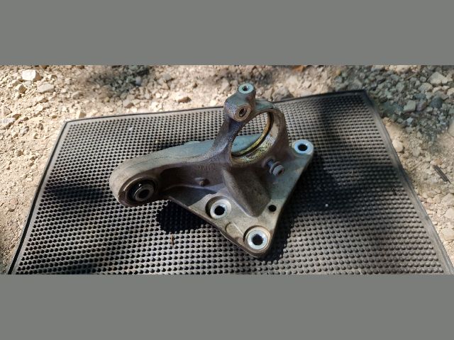 bontott CITROËN C5 Jobb első Féltengely Tartó