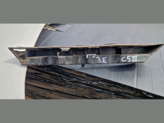 bontott CITROËN C5 Jobb első Oldal Lökhárító Tartó (Műanyag)