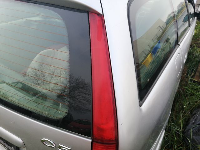 bontott CITROËN C5 Jobb Felső Hátsó Lámpa