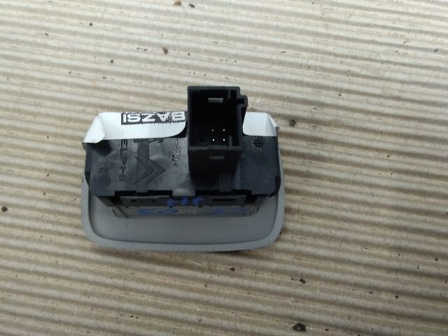 bontott CITROËN C5 Jobb hátsó Ablakemelő Kapcsoló