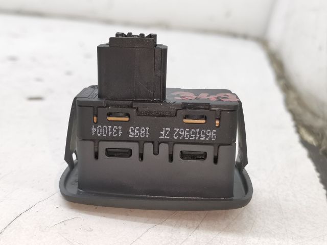 bontott CITROËN C5 Jobb hátsó Ablakemelő Kapcsoló