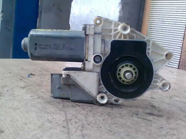 bontott CITROËN C5 Jobb hátsó Ablakemelő Motor