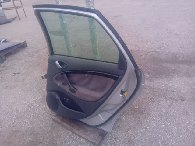 bontott CITROËN C5 Jobb hátsó Ajtó (Részeivel)