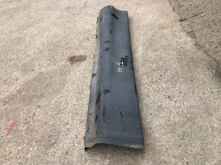 bontott CITROËN C5 Jobb hátsó Küszöb Díszléc