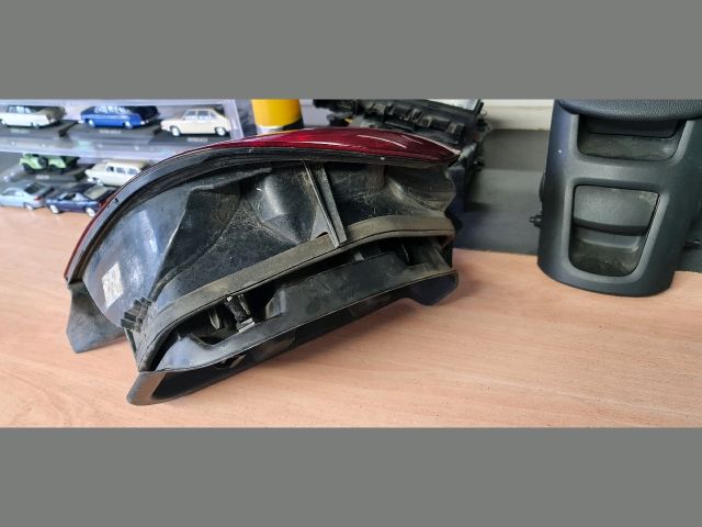 bontott CITROËN C5 Jobb Hátsó Lámpa