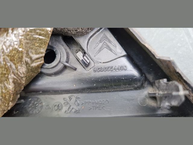 bontott CITROËN C5 Jobb Visszapillantó Tükör Előtti Burkolat