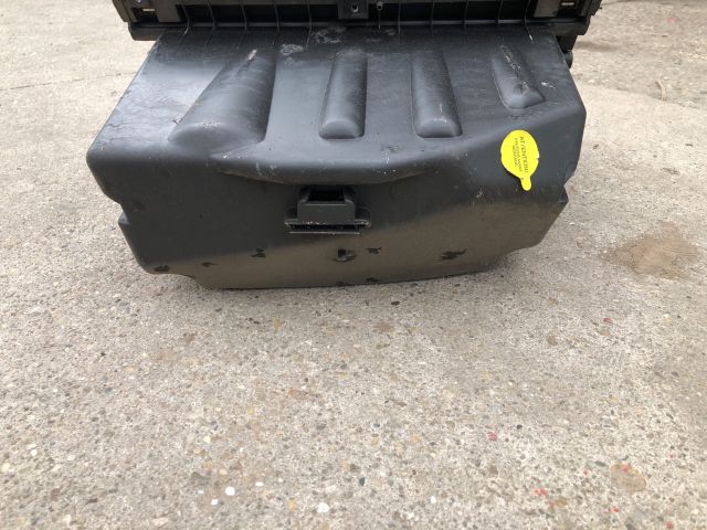 bontott CITROËN C5 Kesztyűtartó