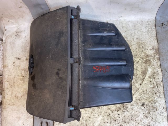 bontott CITROËN C5 Kesztyűtartó