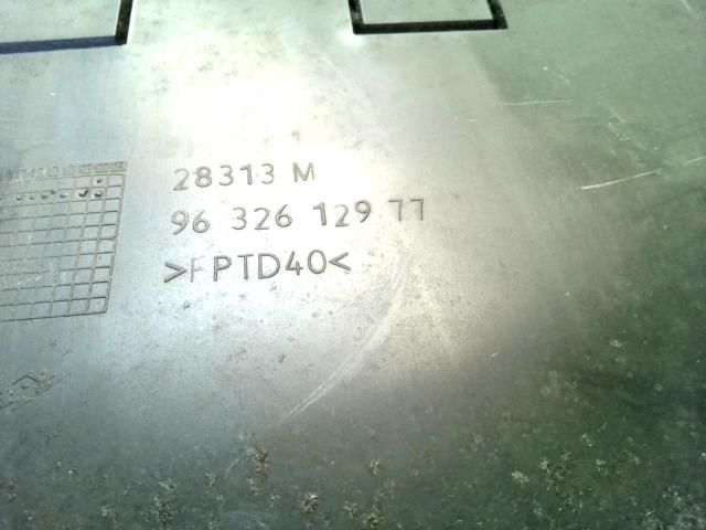 bontott CITROËN C5 Kesztyűtartó