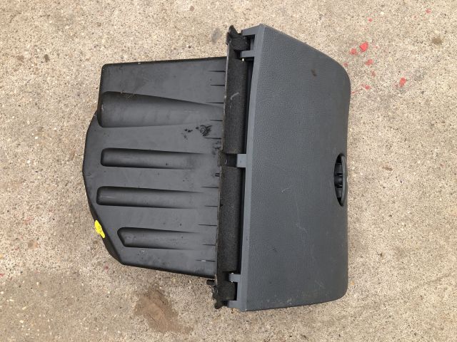 bontott CITROËN C5 Kesztyűtartó