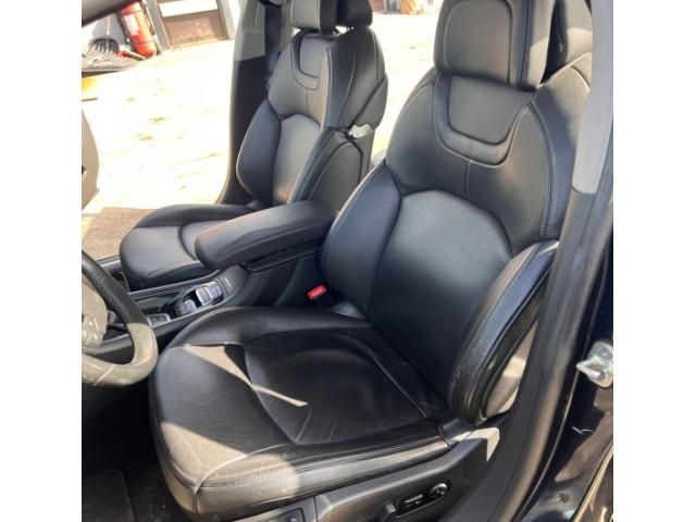 bontott CITROËN C5 Motorháztető Bal Zsanér