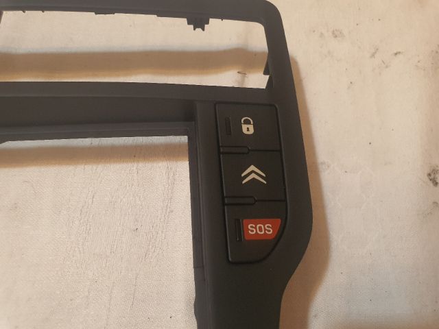 bontott CITROËN C5 Rádió / CD Keret