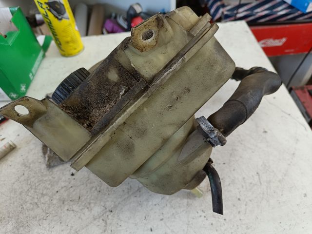 bontott CITROËN C5 Szervóolaj Tartály