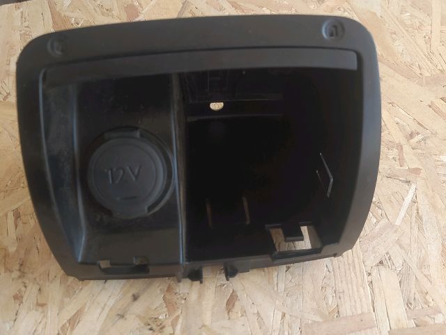 bontott CITROËN C5 Szivargyújtó Aljzat