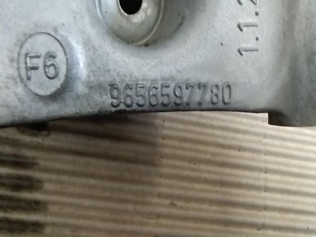 bontott CITROËN C6 Motor Tartó Bak (Fém)