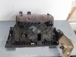 bontott CITROËN C6 Kesztyűtartó