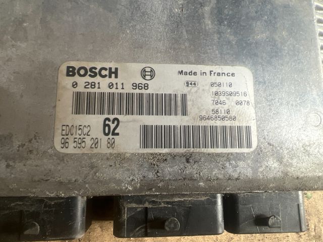 bontott CITROËN C8 Motorvezérlő