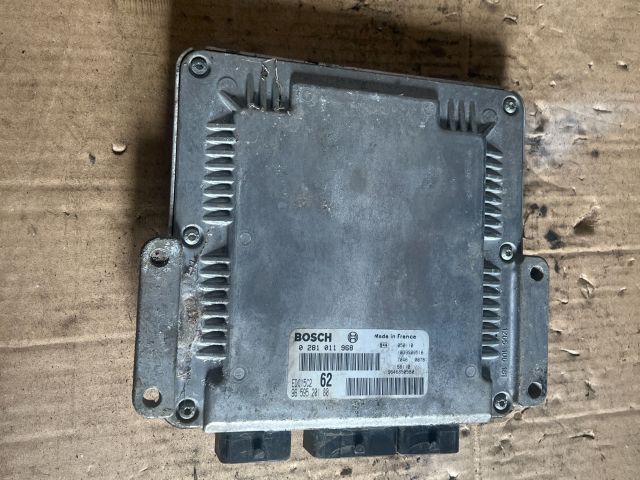 bontott CITROËN C8 Motorvezérlő